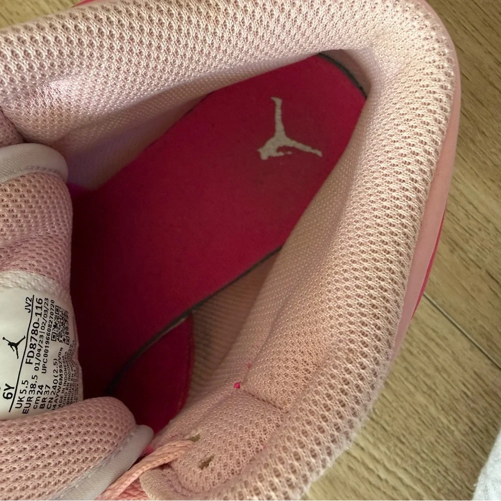 Jordan Kids Two-Tone Pink Mid-Top Sneakers